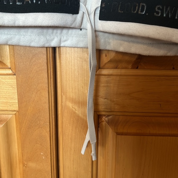 Project Rock Under Armour Fleece Lined Crewneck Sweatshirt - Picture 7 of 10